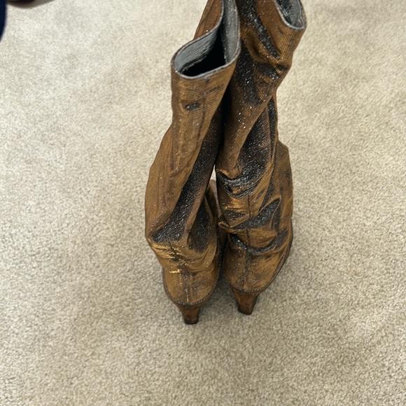 Stuart Weitzman Smashing Metallic Boots - Picture 7 of 12